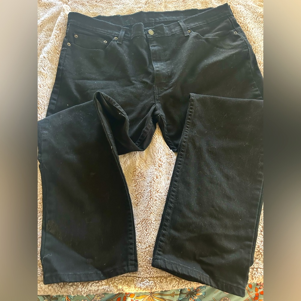 ✨Men’s 40/30 Black Levi’s Jeans ✨